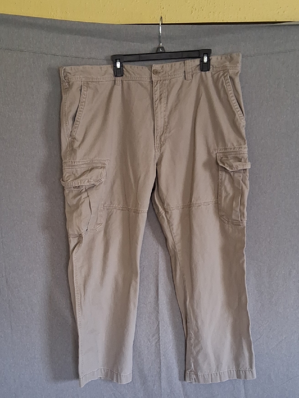 RedHead Men's Khaki Cargo Pants with Multi-Pockets